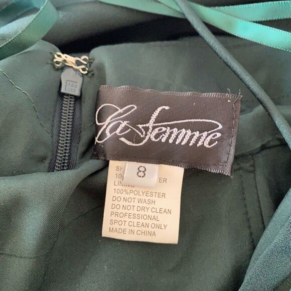 La Femme Lace-Up Open Back Ruffle  Prom Dress - Picture 5 of 7